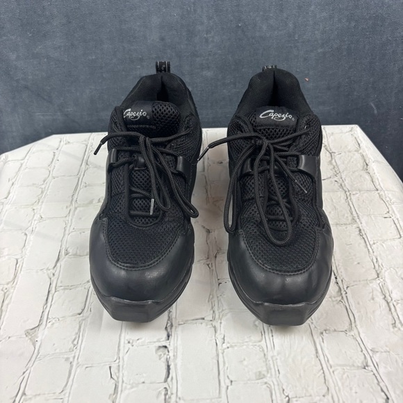 EUC Capezio Black FIERCE DANSNEAKER® Men’s 8.5/Women’s 10 - Picture 2 of 11